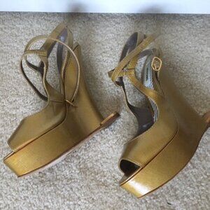 MOSCHINO Olive Platform Wedge Strap Sandals with gold detail - size EU 38 / 7.5